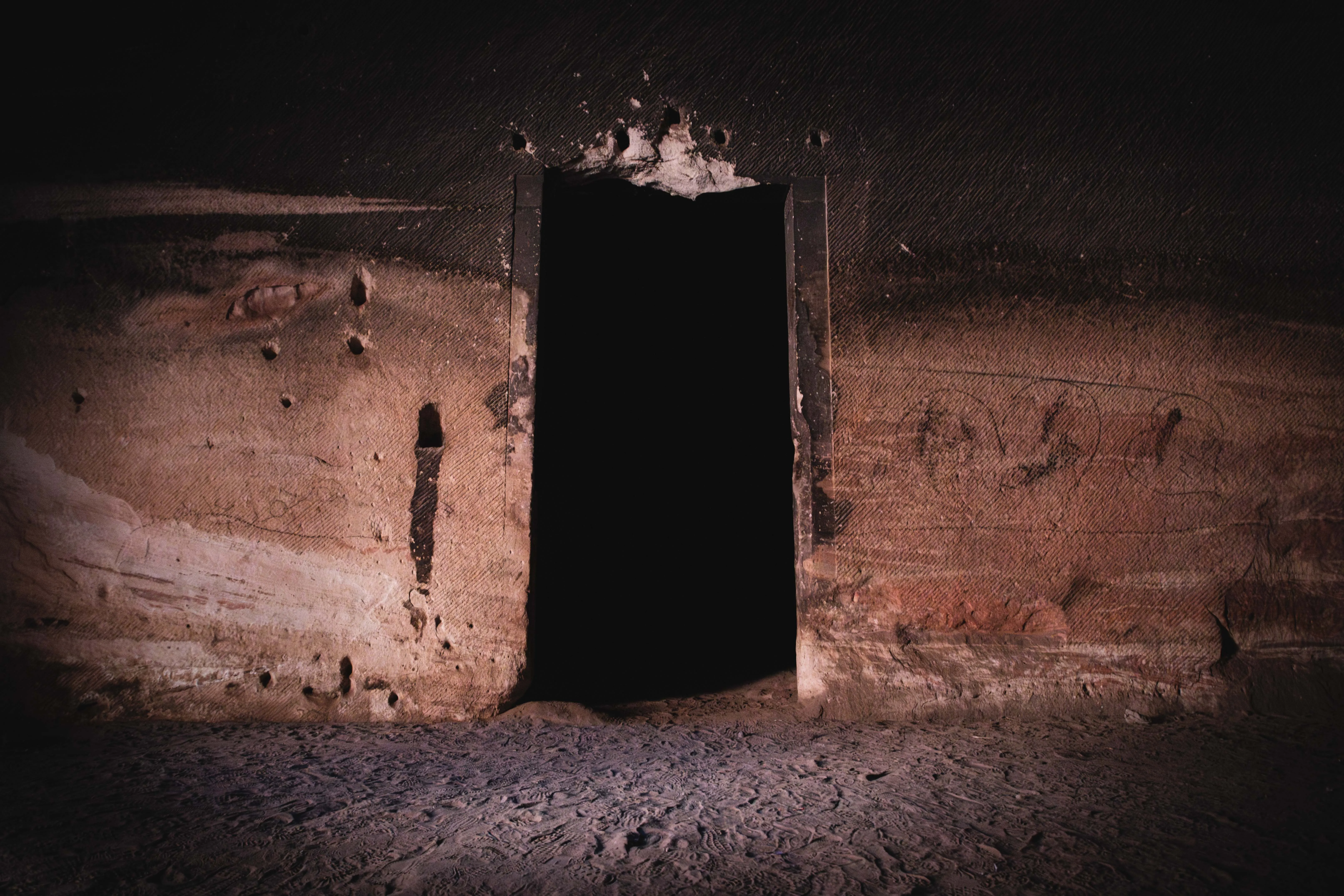 La Passion — 90 × 60 cm — Romain Berthiot